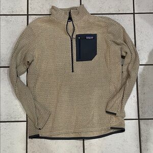 Patagonia Tan and Black Quarter-Zip men’s large